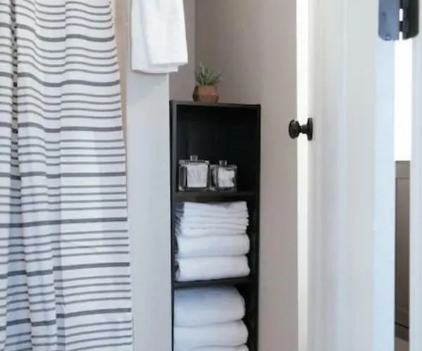 Appartamento 3br Cozy, Great Location & Pet-friendly- Stylish