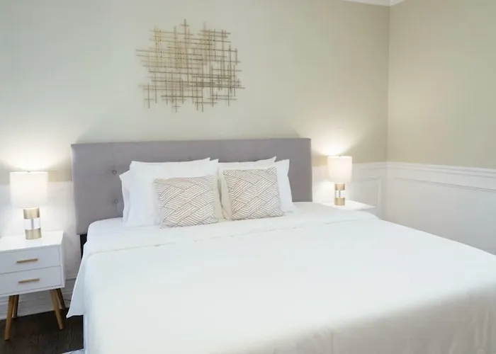 3br Cozy, Great Location & Pet-friendly- Stylish Appartamento *